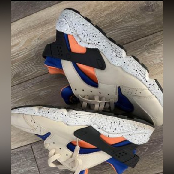 Mens Nike huaraches size 11 - Picture 1 of 3